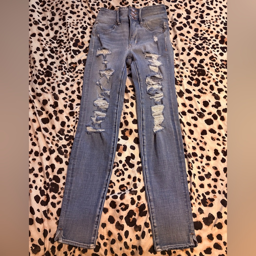 American eagle Distressed 360 super stretch Blue Jeans